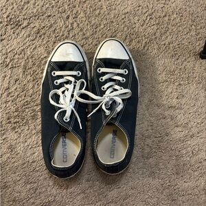 Black and white Converse women’s size 10